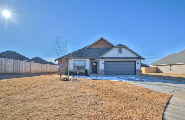 Newer Home in Moore! photos photos
