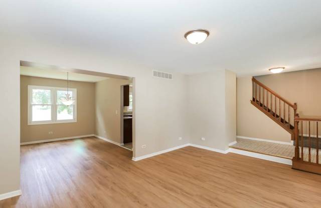 135 Brookwood Ln E Gallery 4