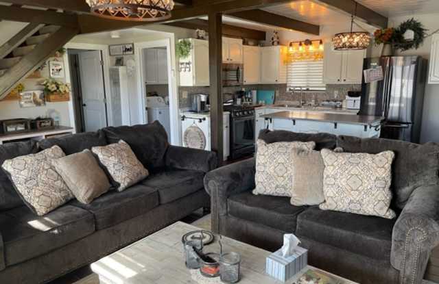 2 BEDROOM 2 BATH+ LOFT - 1 ACRE - UNFURNISHED or FURNISHED photos photos