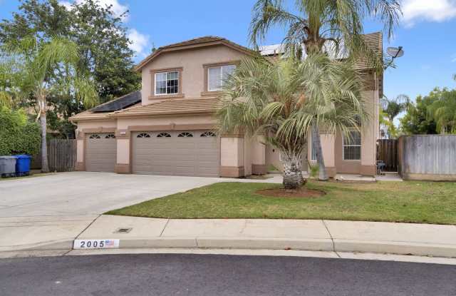 2005 Donner Ave - 2005 Donner Avenue, Clovis, CA 93611