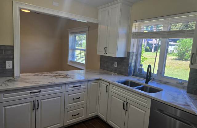 1414 Cadhay Ct Gallery 4