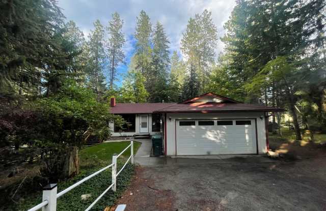 Post Falls House with Acreage! photos photos