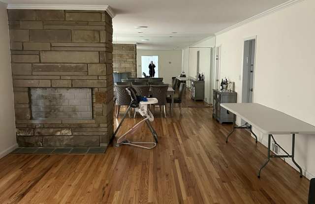 4 Joanna Court Gallery 4
