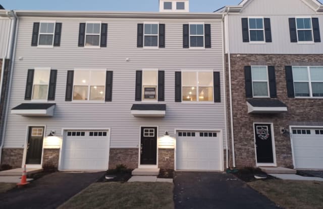 805 PECAN ROAD - 805 Pecan Road, Spring City, PA 19475