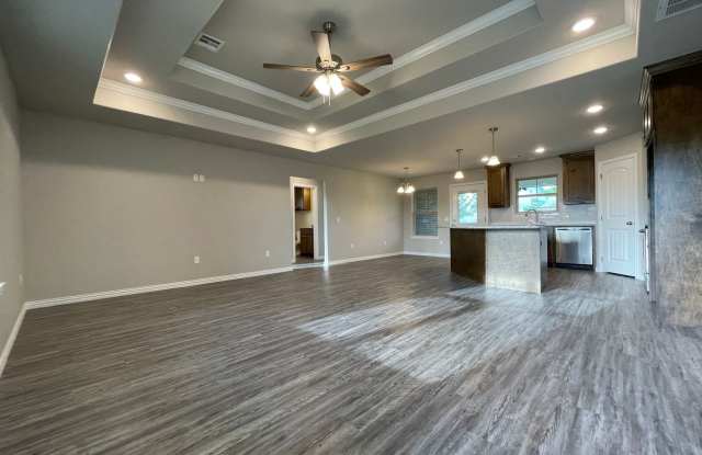 Beautiful 3/2 home in convenient location photos photos