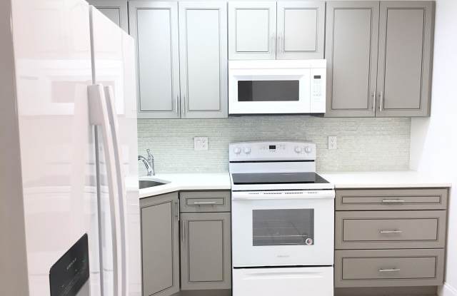 4530 Carambola Circle S Gallery 4