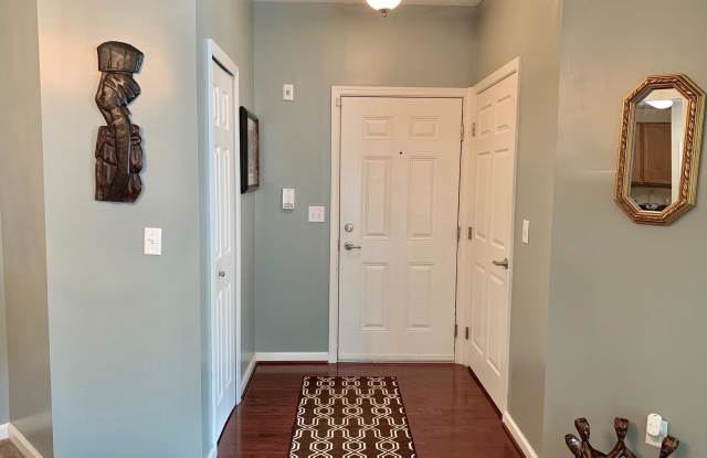 5305 WYNDHOLME CIRCLE Gallery 3