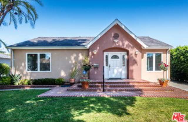 4948 Petit Avenue photos photos