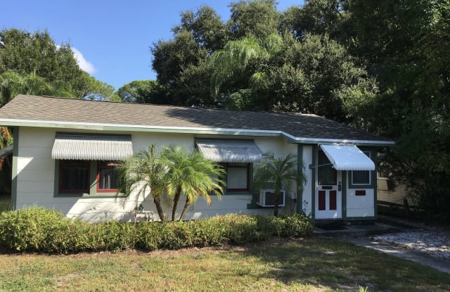 533 38th Ave N - 533 38th Avenue North, St. Petersburg, FL 33704