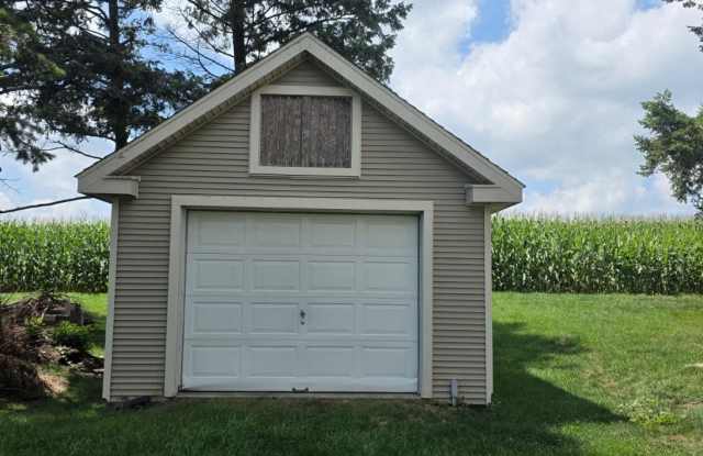 1176 N STRICKLER Road Gallery 4