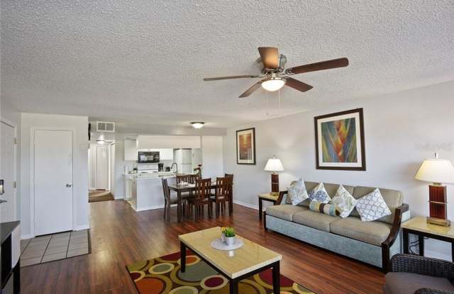 2747 N POINCIANA BOULEVARD Gallery 4
