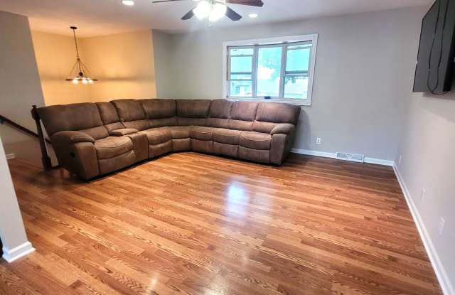 13908 Meadow Ridge Road Gallery 3
