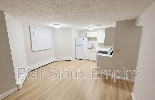 112 N Prairie Gallery 2