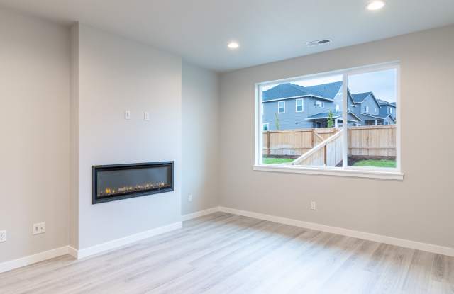 18613 Northeast 44th Avenue Gallery 4