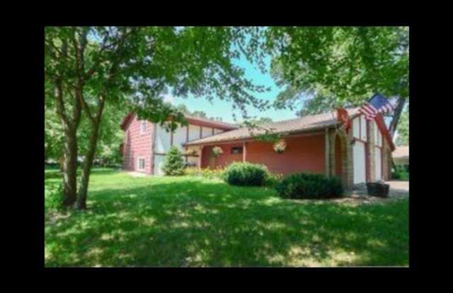 10400 Lever Street Northeast - 10400 Lever Street Northeast, Blaine, MN 55014