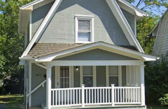 Beautifully Updated 2 bedroom 1 bathroom 960 sq ft home photos photos