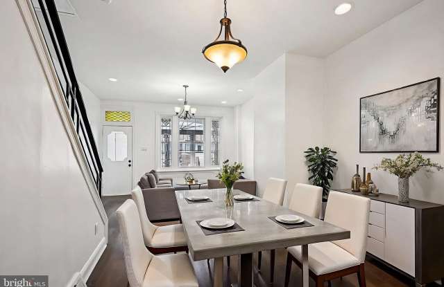 Modern 3-Bedroom Home Near University City with Central Air  In-Home Laundry photos photos