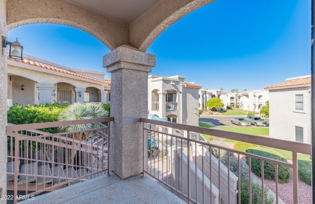 9151 W GREENWAY Road - 9151 West Greenway Road, Peoria, AZ 85381