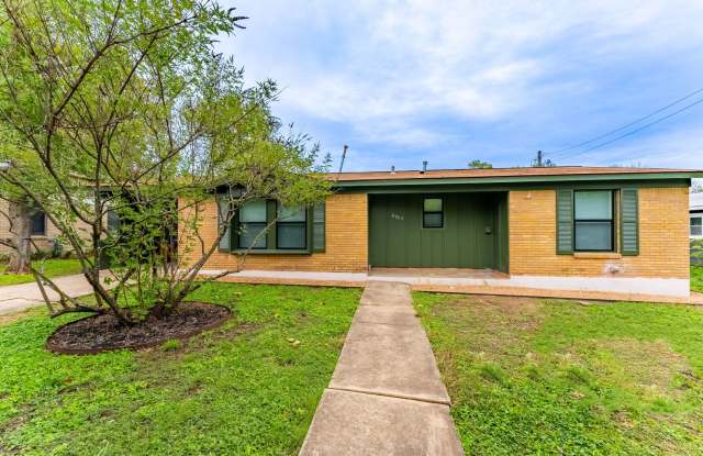 Incredible Windsor Park location right in the heart of Austin! photos photos