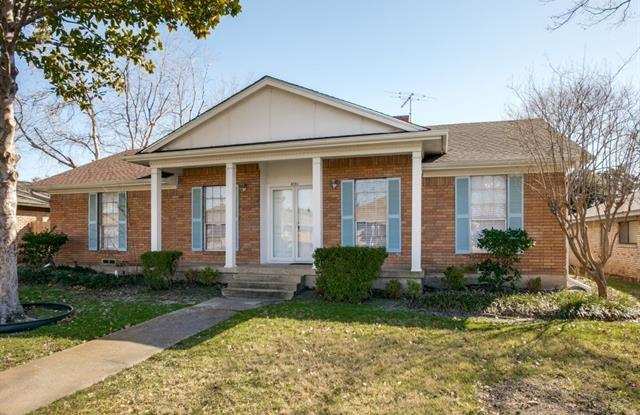 8630 Forest Green Drive Gallery 2