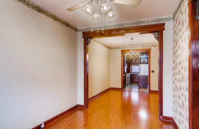3827 FOSTER AVENUE Gallery 4