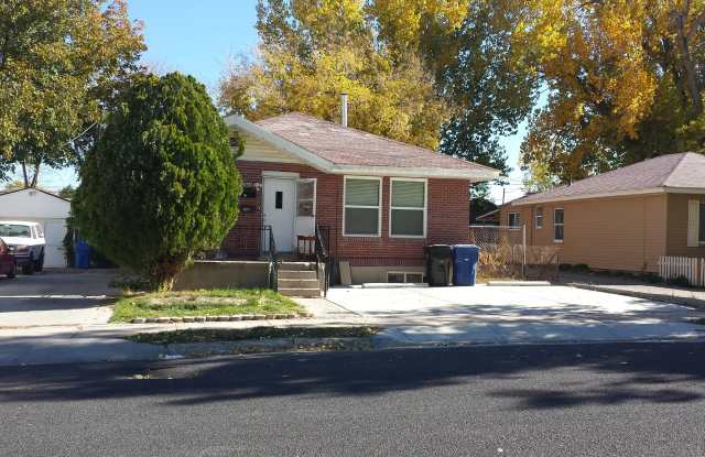 2869 Cyprus Ln - UP - 2869 Cyprus Lane, Magna, UT 84044