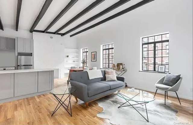 138 SULLIVAN Street photos photos