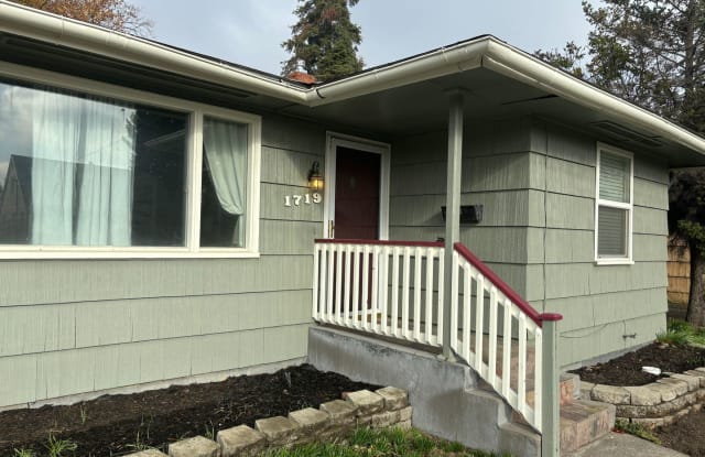 1719 Evergreen St. - 1719 Evergreen Street, Walla Walla, WA 99362
