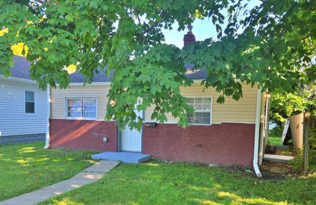 1524 E Legrande Avenue Gallery 3