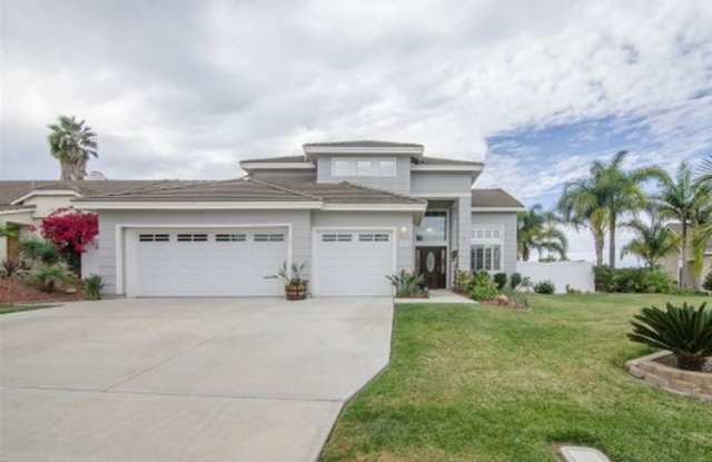4 Bedroom Remodeled Oceanside Home with Amazing View! - 373 Point Windemere Place, Oceanside, CA 92057