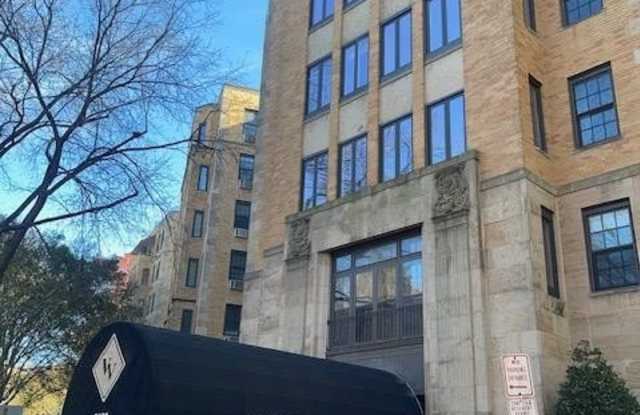2040-2040 BELMONT Road NW unit: 423 photos photos