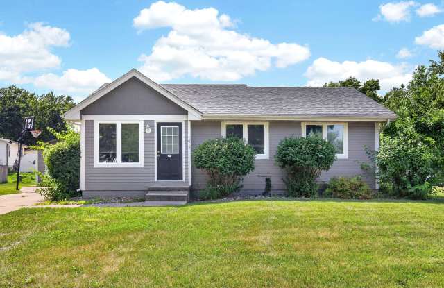 GREAT NEIGHBORHOOD!! 3 Bedroom, 1 Bath Home in Ankeny photos photos