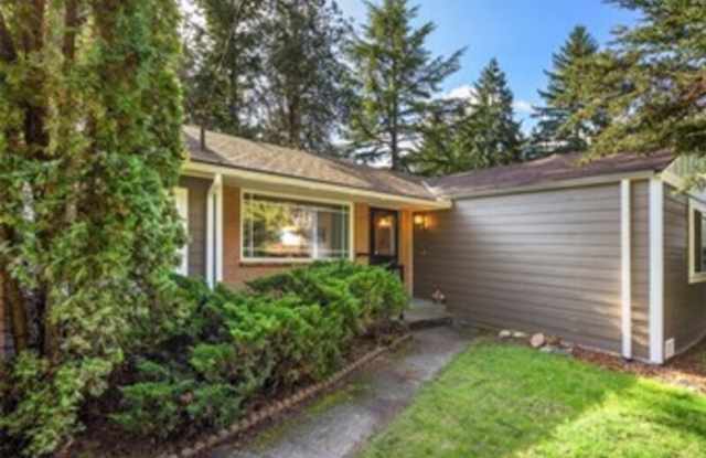 3247 NE 97th St - 3247 Northeast 97th Street, Seattle, WA 98115