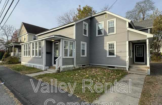 123-125 Williams Street - 123 - R - 123 Williams Street, Northampton, MA 01060