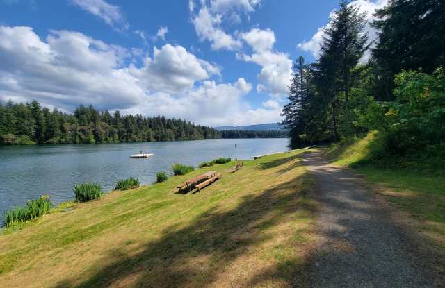 3 BR Home with Bonus Room in Beautiful Clearwood Gallery 3
