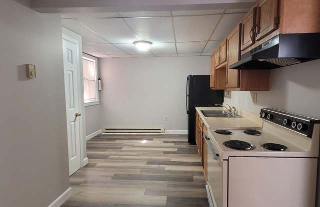 First floor 1 Bedroom apartment in Columbia Gallery 3