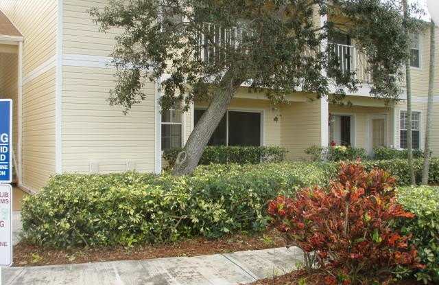 1999 Island Club Drive unit: 20 photos photos