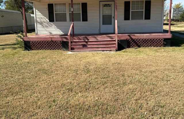 Nice 2 or 3 bedroom with covered front porch. - 4322 South 47th West Avenue, Oakhurst, OK 74107