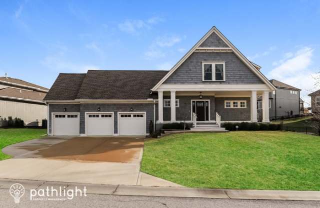 9742 Shady Bend Road - 9742 Shady Bend Road, Lenexa, KS 66227