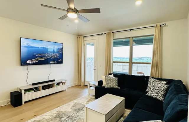7604 Solari Drive Gallery 1