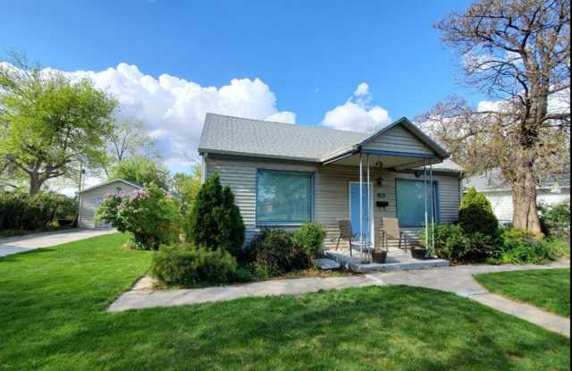 Poplar Grove 3 bd. House! Pets ok! Love the yard! photos photos