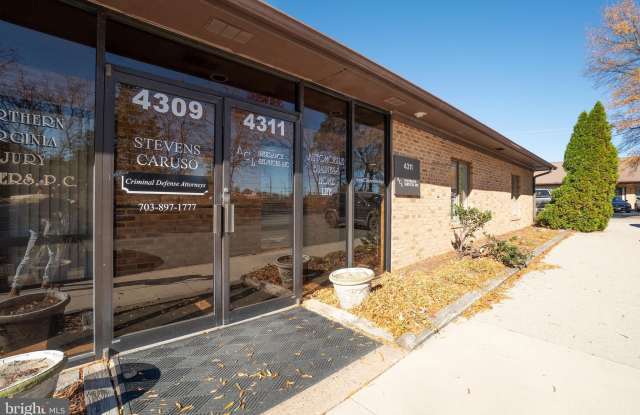 4311 RIDGEWOOD CENTER Drive unit: A photos photos