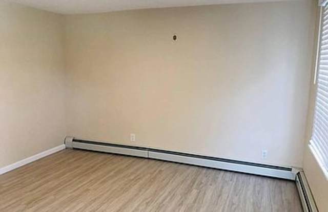 79 Saint Stephens Avenue Gallery 2