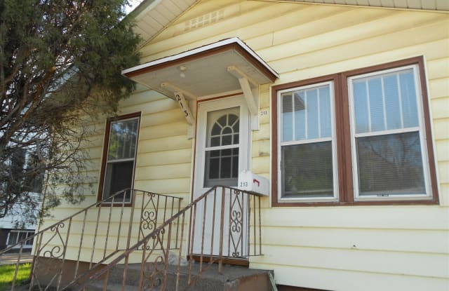 213 N Washington St - 213 North Washington Street, Bismarck, ND 58501