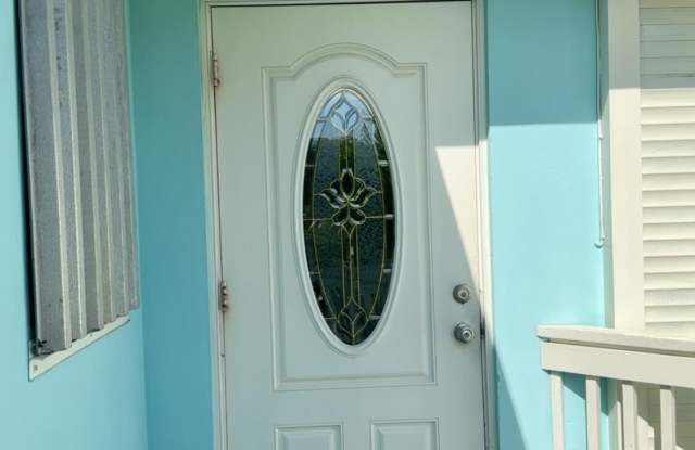 1129 Gordon Drive Gallery 4