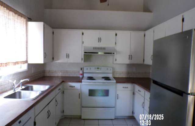 099-03 - 1733-1735 NW Grant Ave. Corvallis, OR 97330 photos photos