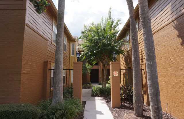 Residences at Sabal Point Spacious 2/2 Gallery 3