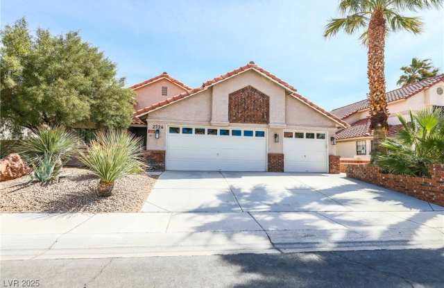 2724 Eagle Springs Court photos photos