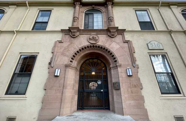 Must See Downtown San Jose End-Unit 2 Bedroom Condo with 2 Ensuite Bathrooms - 516 Martha Street, San Jose, CA 95112