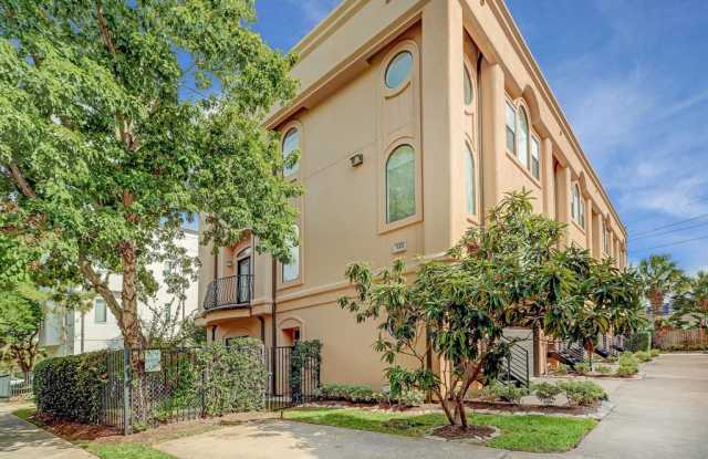 2421 Dorrington - 2421 Dorrington Street, Houston, TX 77030